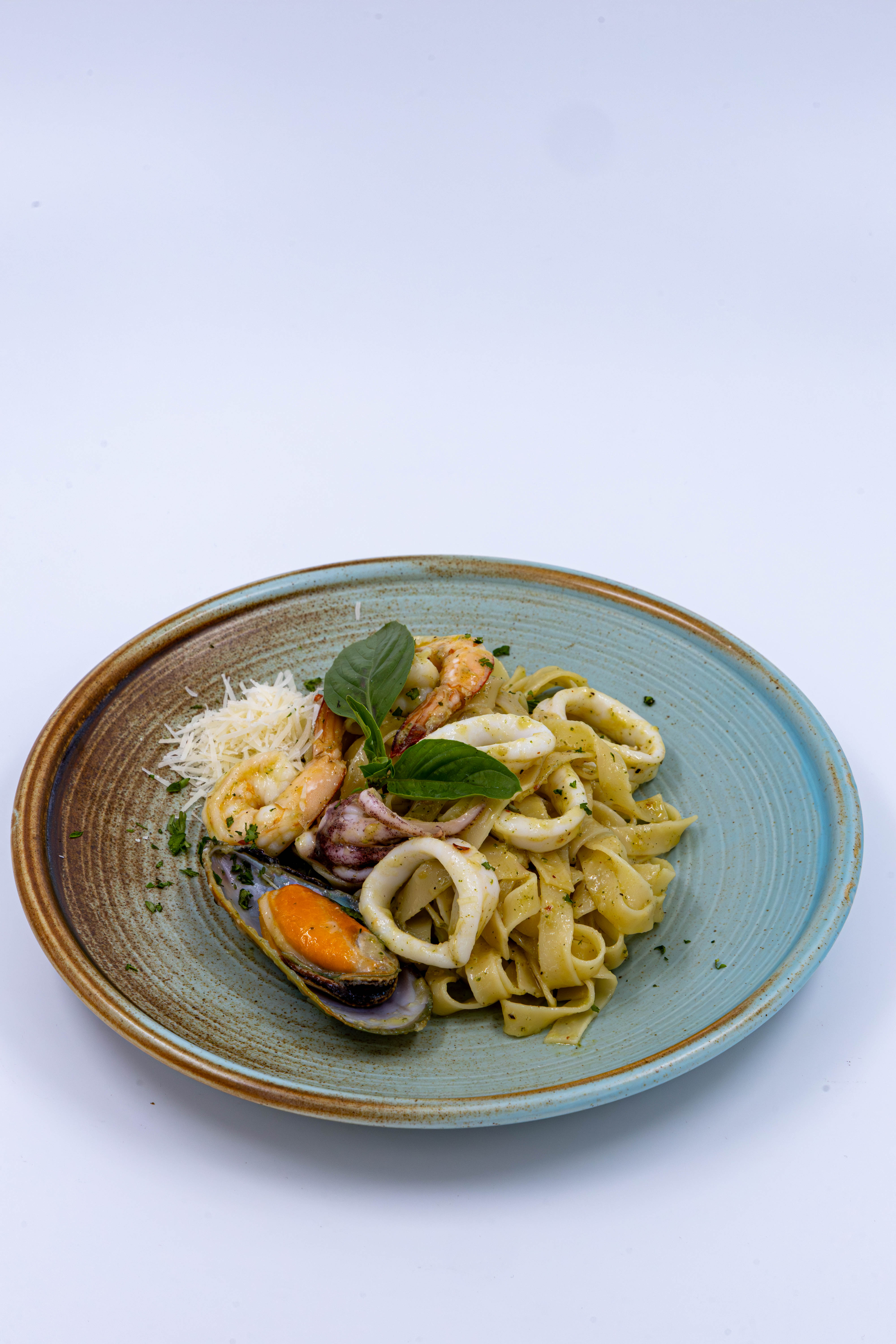 Aglio Olio Seafood Fettuccine